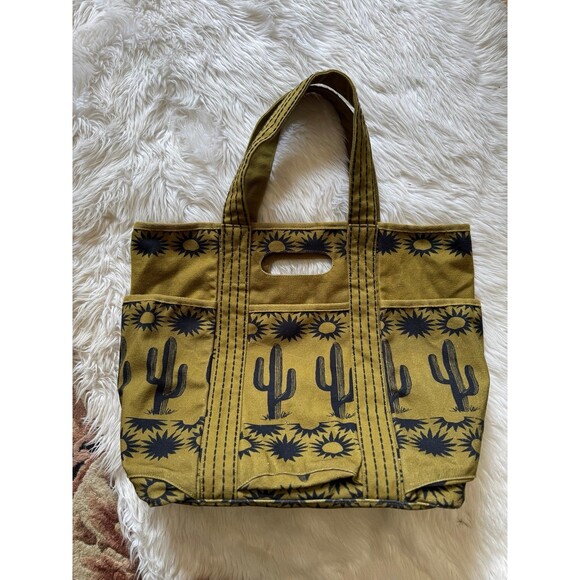 Free People Handbags - Free People cactus tote